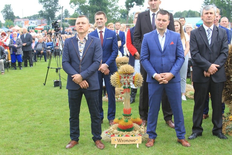 Karniewo. Dożynki diecezjalne cz. 1