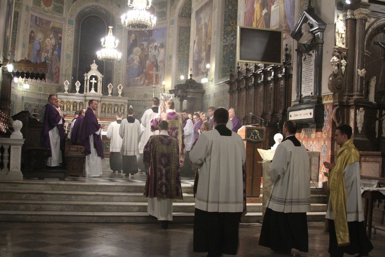 Popielec w płockiej katedrze