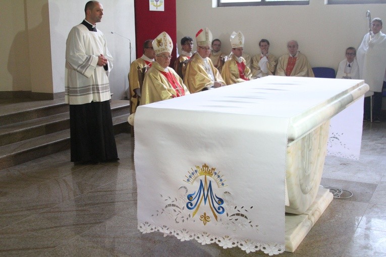 Poświęcenie kościoła w Płocku. Część 2