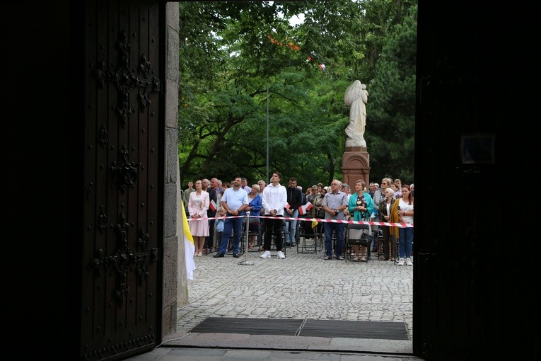 Czerwińsk. 50. rocznica koronacji obrazu Matki Bożej, cz. II