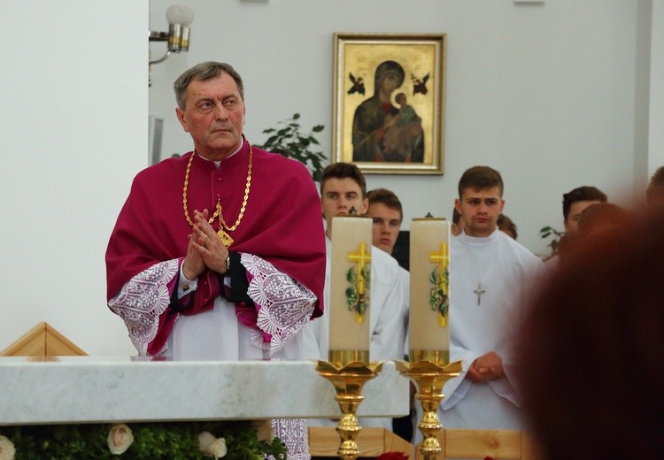 Konsekracja świątyni - parafia Trójcy Przenajświętszej Morąg