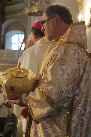 Episkopat w Płocku. Msza w kolegiacie