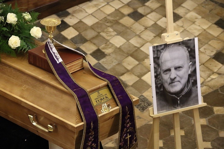 Pogrzeb ks. Mieczysława Turka - Msza św.