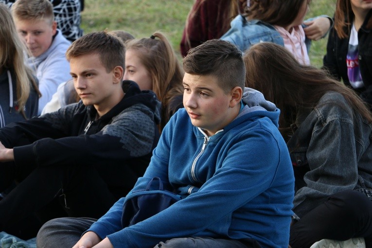 Rostkowo. Pielgrzymka młodzieży