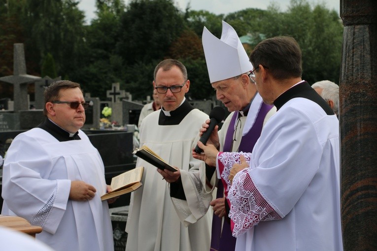 Płońsk. Pogrzeb ks. Ludwika Jasińskiego