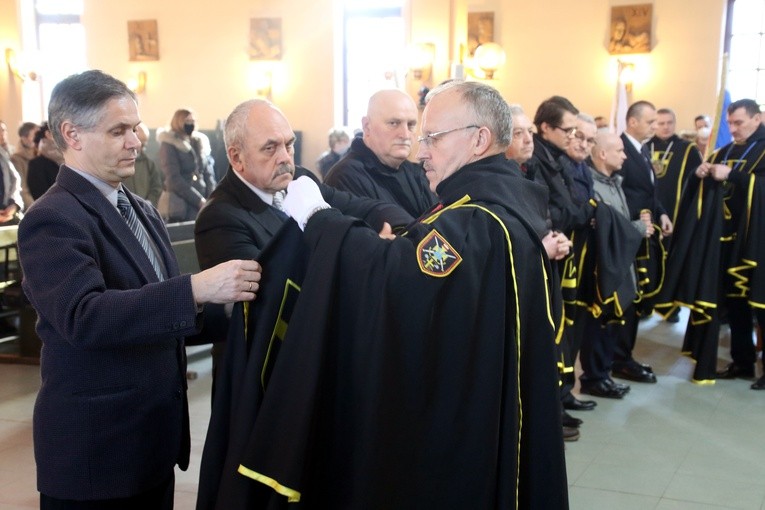 Płock. Rycerze św. Jana Pawła II w parafii Świętego Krzyża