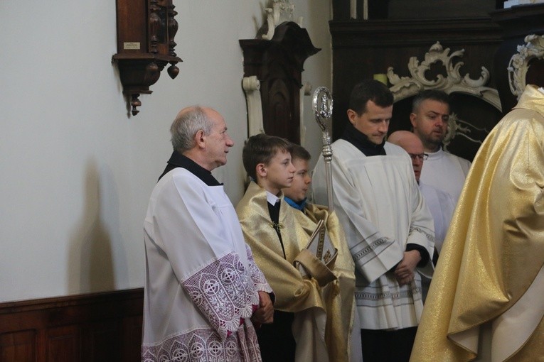 Pułtusk. Jubileusz parafii św. Józefa i wprowadzenie relikwii św. Jana Pawła II