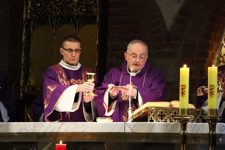 Rozpoczęcie Roku Miłosierdzia w elbląskiej katedrze