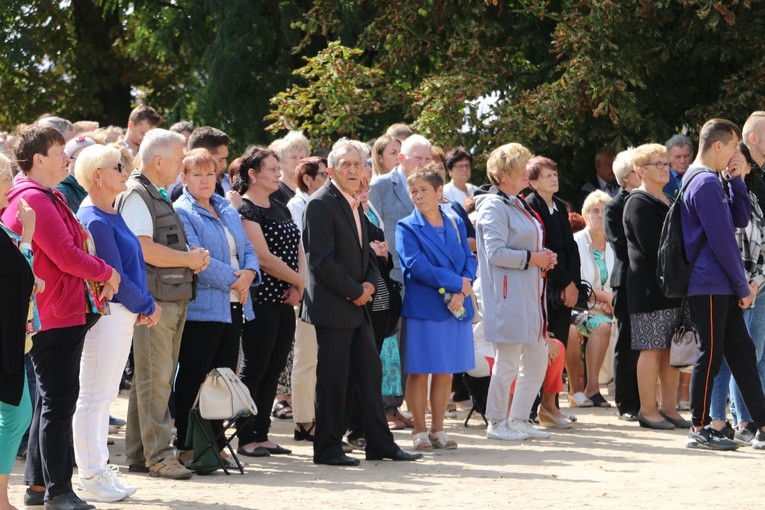 Koziebrody. Uroczystości odpustowe w święto Narodzenia NMP - cz. 1