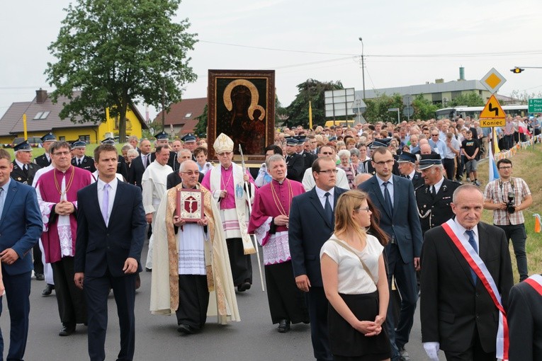 Biała. Nawiedzenie w parafii św. Jadwigi Śląskiej