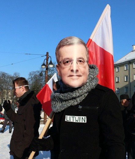 Demonstaracja KOD-u w Elblągu 