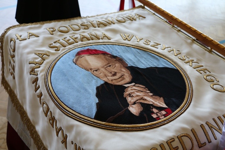 Uroczystości w SP im. Kardynała Stefana Wyszyńskiego w Siedlinie