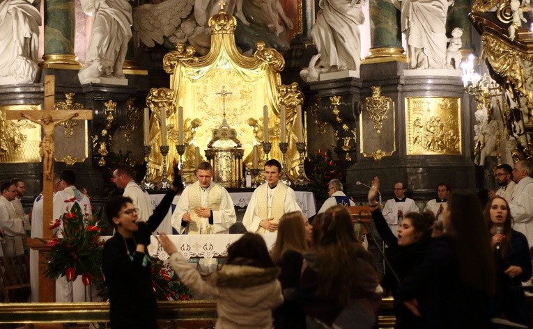 Czuwanie maturzystów