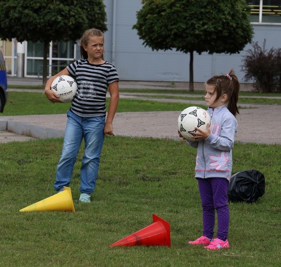 Festyn w parafii św. Urszuli Ledóchowskiej 