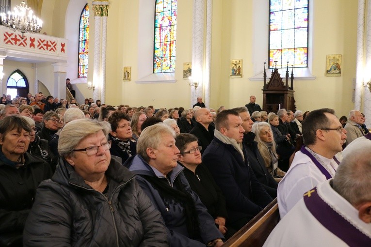 Stara Wrona. Uroczystości pogrzebowe ks. kan. Wawrzyńca Ulanowskiego