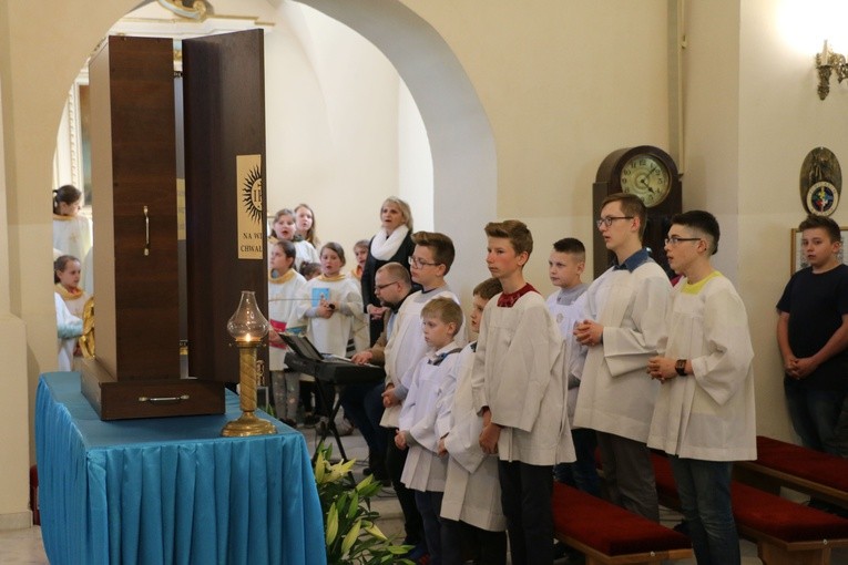 Karniewo. Nawiedzenie w parafi pw. Wszystkich Świętych