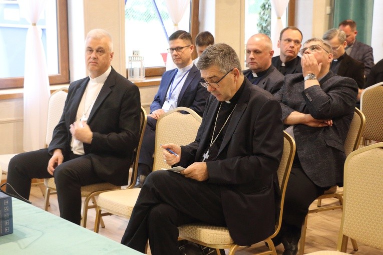 Msza Święta i obrady specjalistów od katechezy