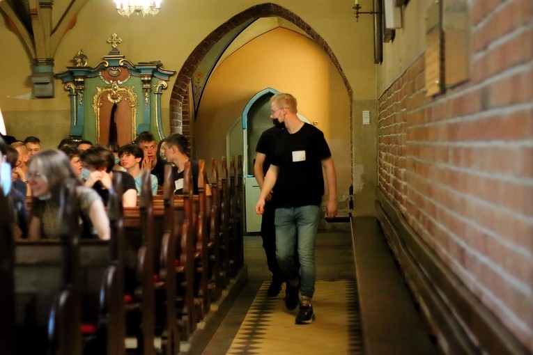 Sztum. Czuwanie młodzieży 