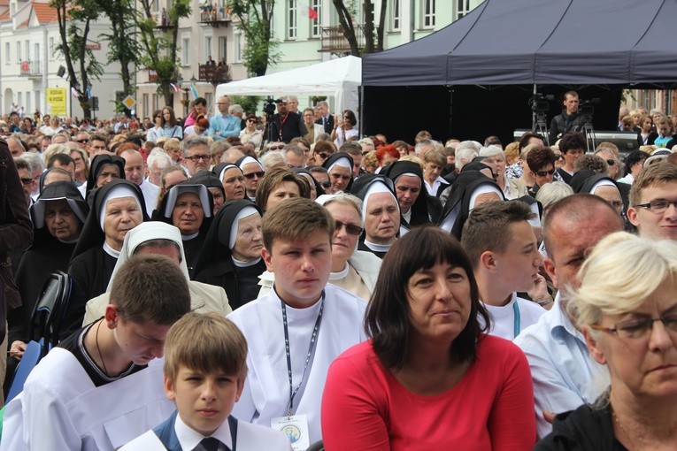Pułtusk. Msza św. na rozpoczęcie nawiedzenia. Cz. 2