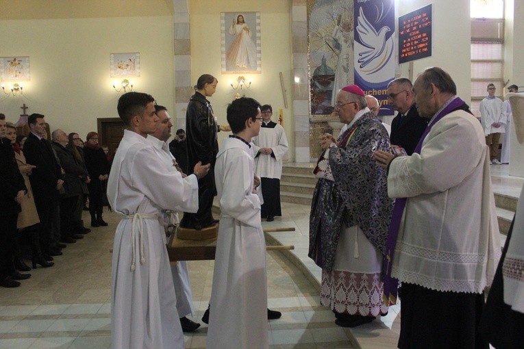 Wprowadzenie relikwii męczenników z Peru