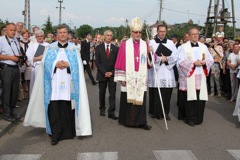 Dobrzyków. Nawiedzenie w parafii św. Stanisława BM