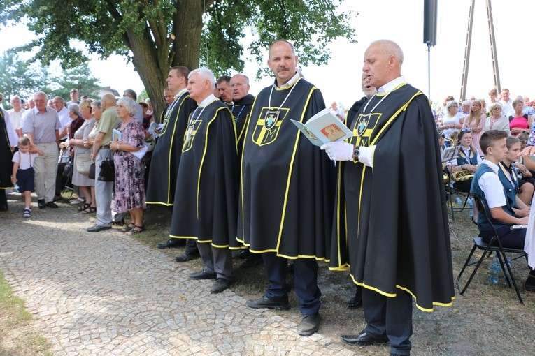 Koronacja w Smardzewie. Część I