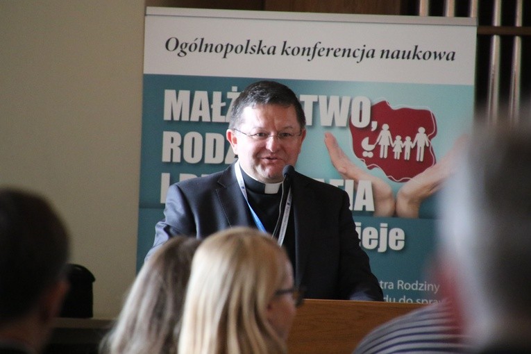 Płock. Konferencja o rodzinie