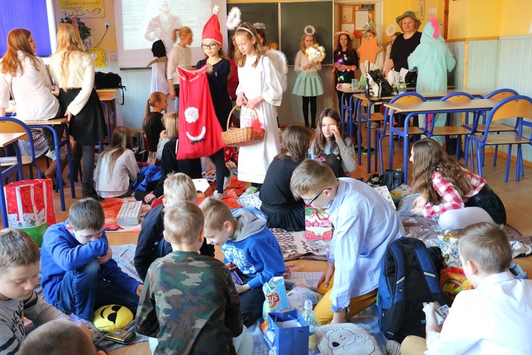 Kolędnicy w SP12