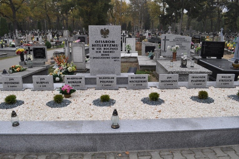 Cmentarz w Gąbinie