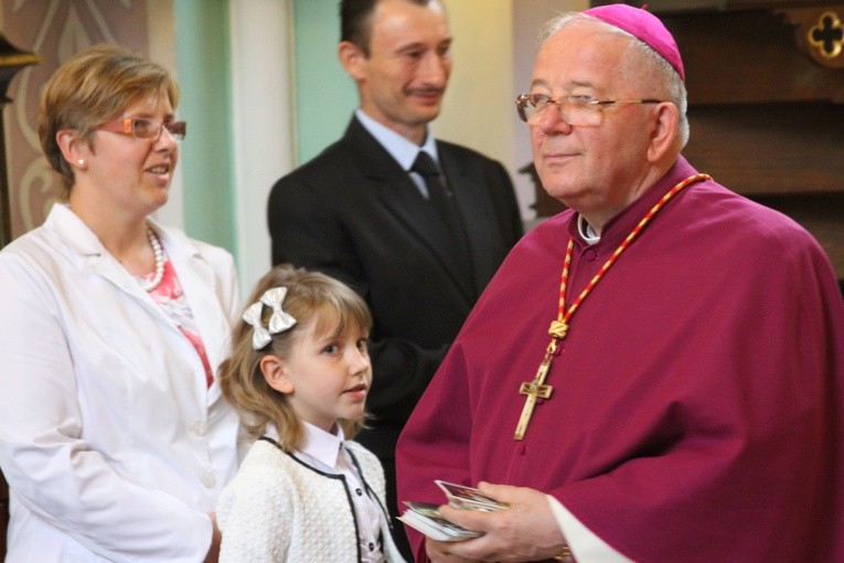 Rostkowo. Nawiedzenie w parafii św. Stanisława Kostki