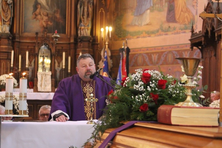 Pogrzeb ks. Adama Łacha - część I