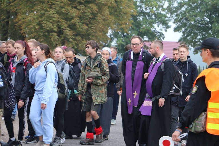 II Młodzieżowa Płońska Piesza Pielgrzymka do Czerwińska n. Wisłą