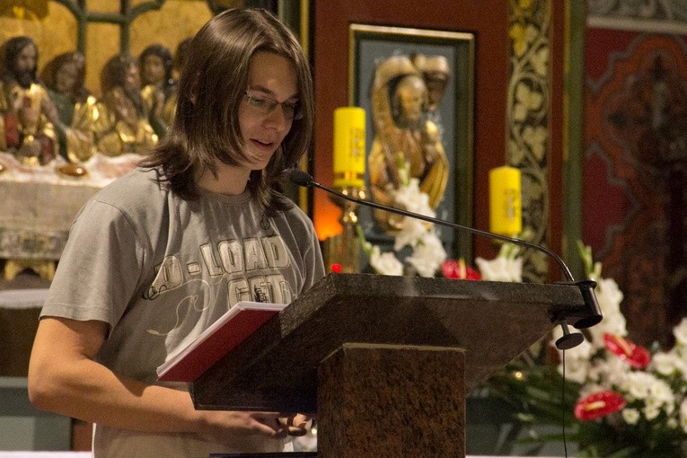 Msza św. dziękczynna w 100-lecie kościoła NMP Królowej Polski