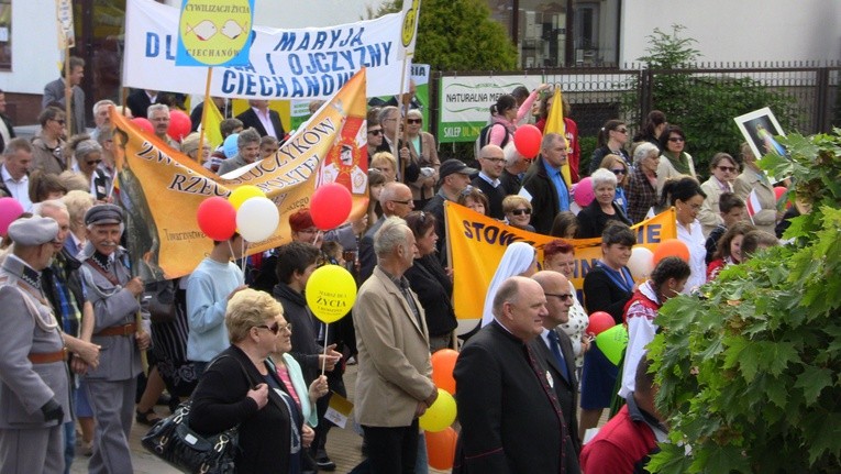 Marsz dla Życia i Rodziny w Ciechanowie 2015