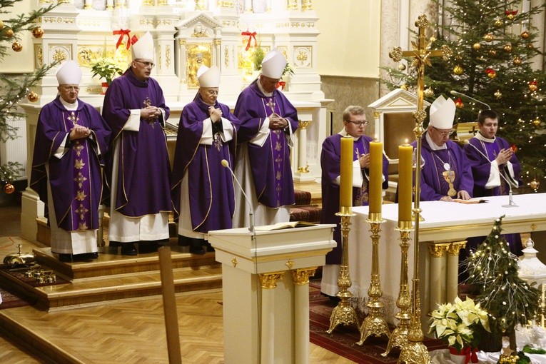 Ostatnie pożegnanie biskupa Eugeniusza Juretzko OMI