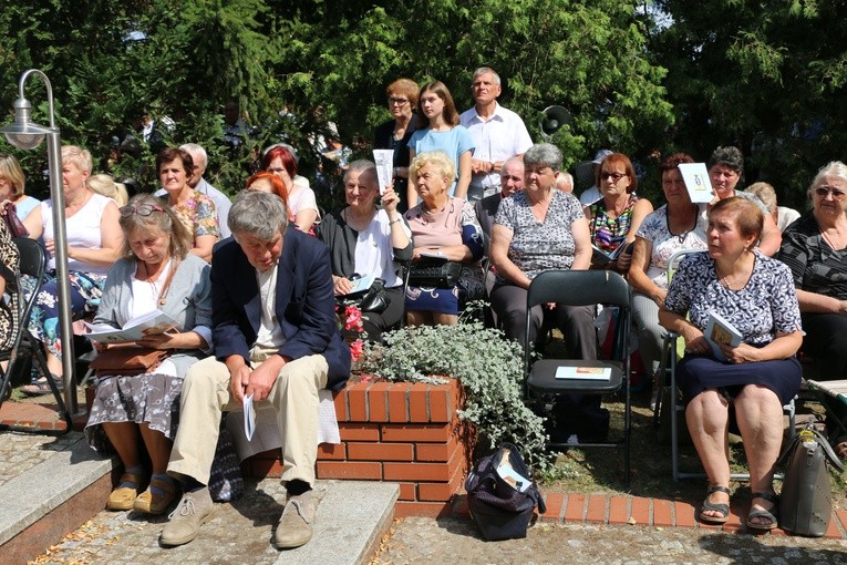 Koronacja w Smardzewie. Część I