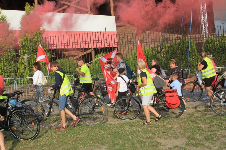 Pielgrzymka na Jasną Górę. Wejście na szczyt