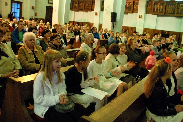 Czuwanie maryjne w Gąbinie