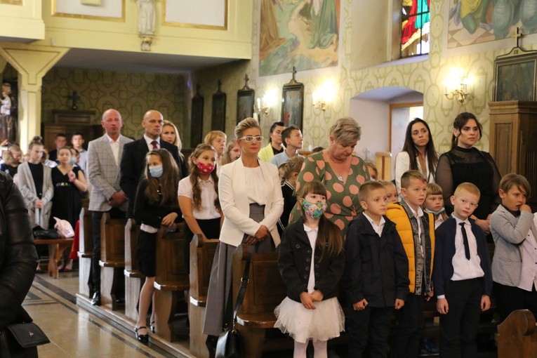 Uroczystości w SP im. Kardynała Stefana Wyszyńskiego w Siedlinie