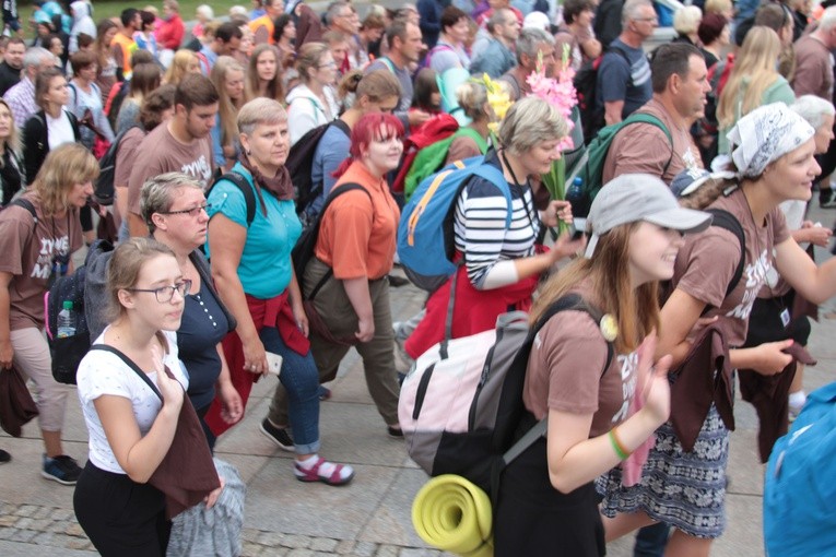 Pielgrzymka. Jasna Góra (część 1)