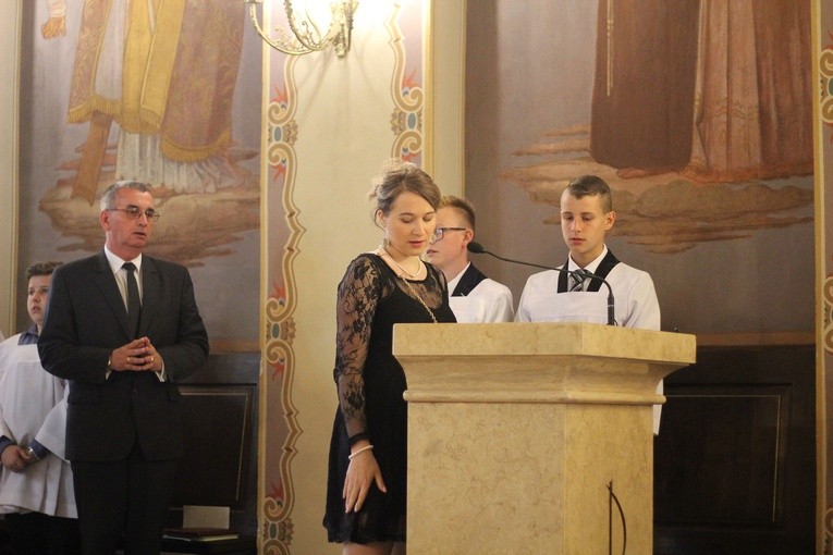 Szkoła w Dzierzążni