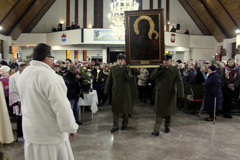 Modlin. Nawiedzenie w parafii św. Maksymiliana Kolbego