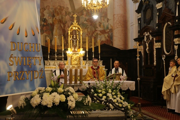 Krasne. Poświęcenie odnowionego ołtarza