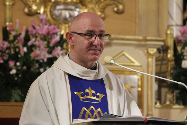 Sierpc. Powrót figury Matki Bożej po renowacji