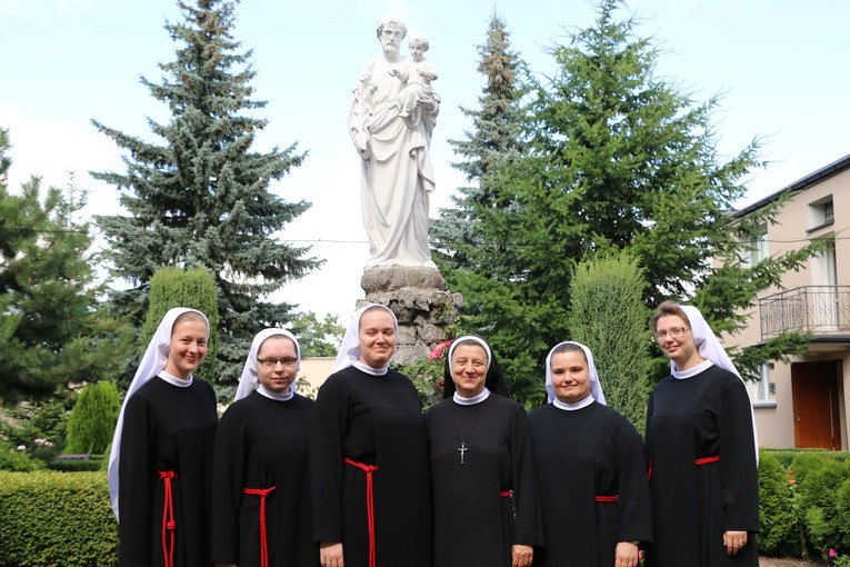 Obłóczyny u sióstr pasjonistek
