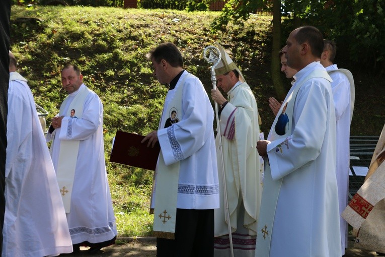 Rostkowo. Pielgrzymka dzieci (część II)
