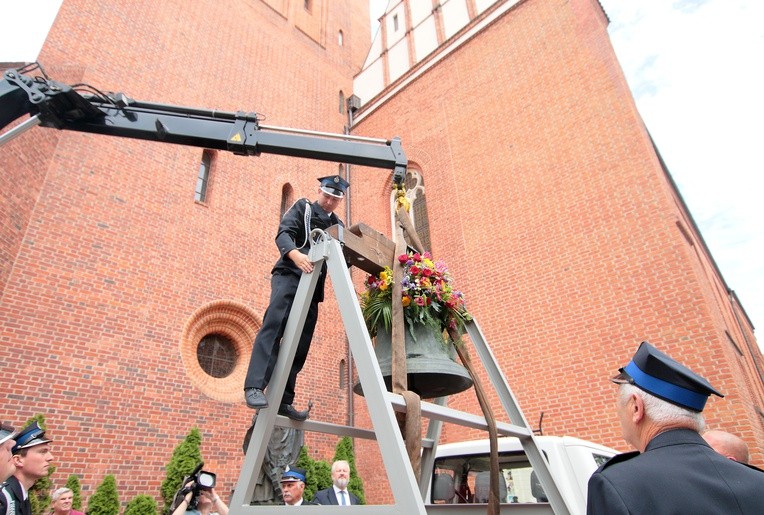 Elbląg-Straszewo: "Dzwony Pokoju dla Europy"