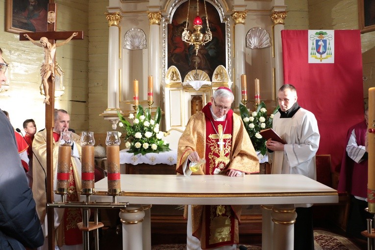 Rekonsekracja kościoła w Kucicach