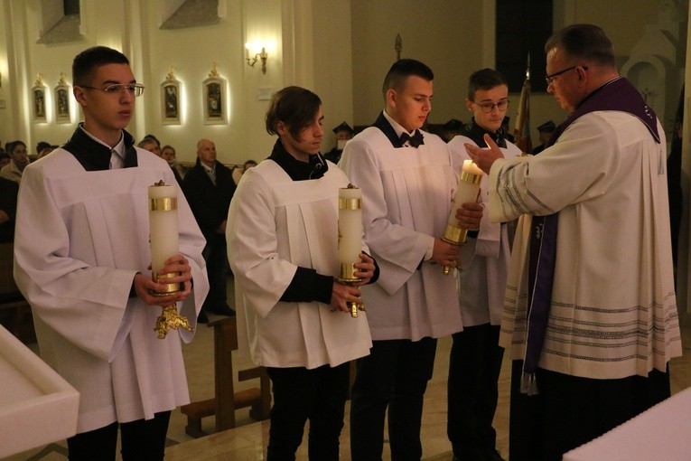 Rogotwórsk. Poświęcenie nowego ołtarza