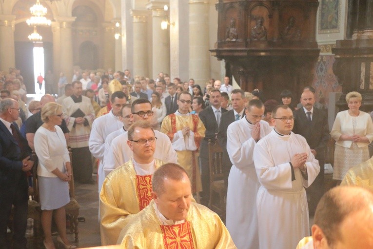 Święcenia diakonatu